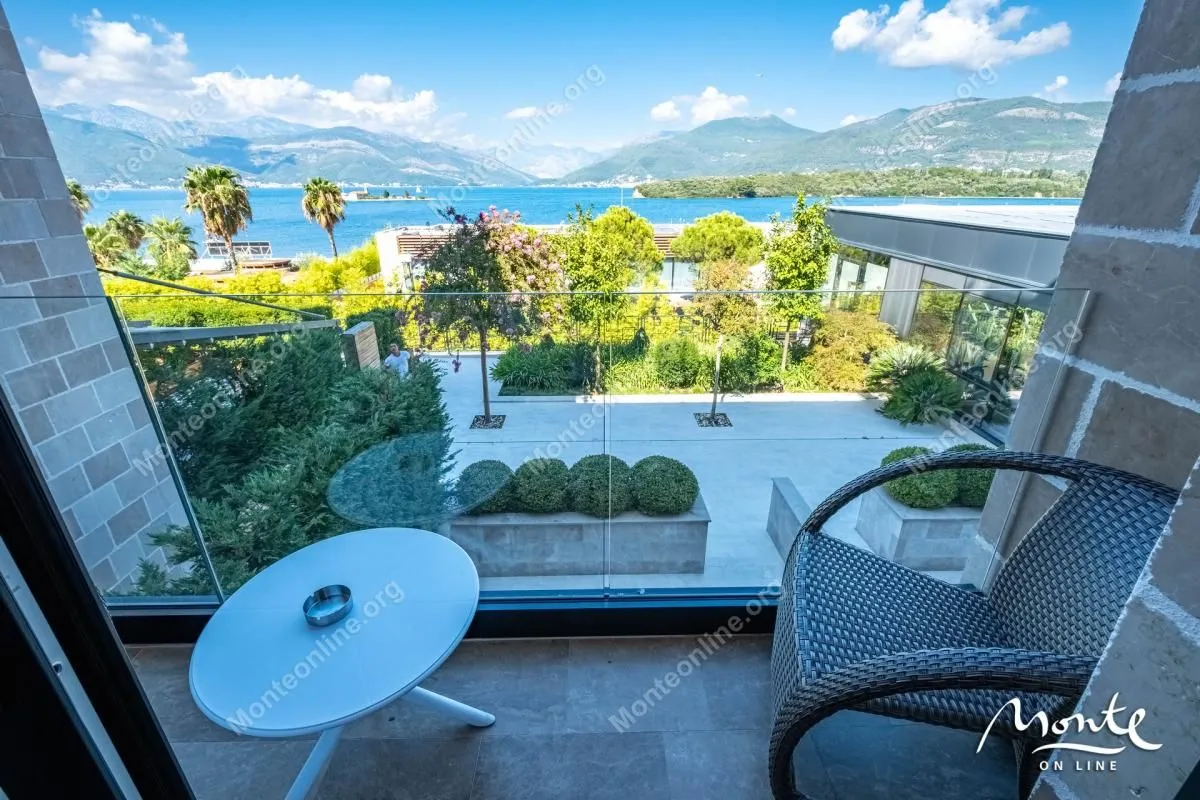 Prodaja, garsonjera, 32m², Bogišići, Tivat