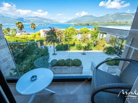 Prodaja, garsonjera, 32m², Bogišići, Tivat - image 1