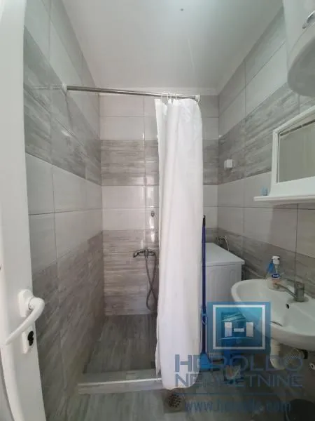 Prodaja, dvosoban stan, 65m², Levač, Jagodina