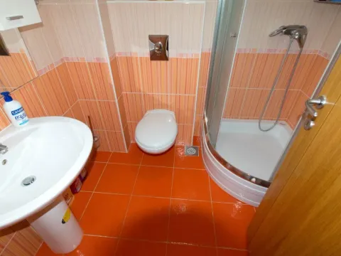 Prodaja, stan, 56m², Kotor, Crna Gora - image 13