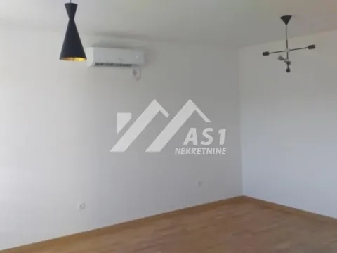 Izdavanje, trosoban stan, 59m², Mišeluk, Petrovaradin - image 8