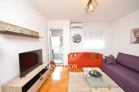 Rent, one bedroom apartment, 59m², Central Point, Podgorica - image 172