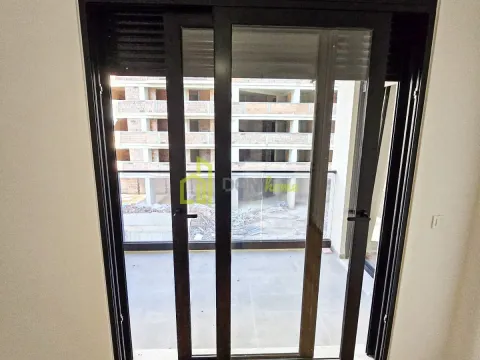 Prodaja, jednosoban stan, 53m², Bar, Crna Gora - image 11