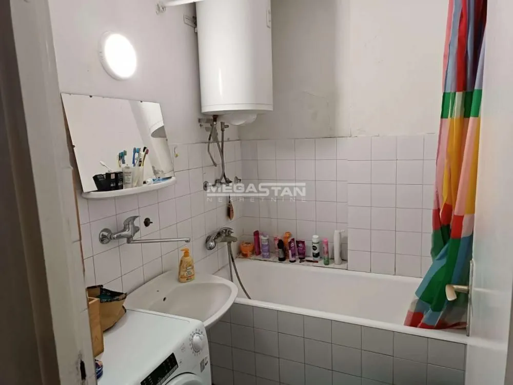 Prodaja, trosoban stan, 73m², Novi Beograd Sve Podlokacije, Beograd
