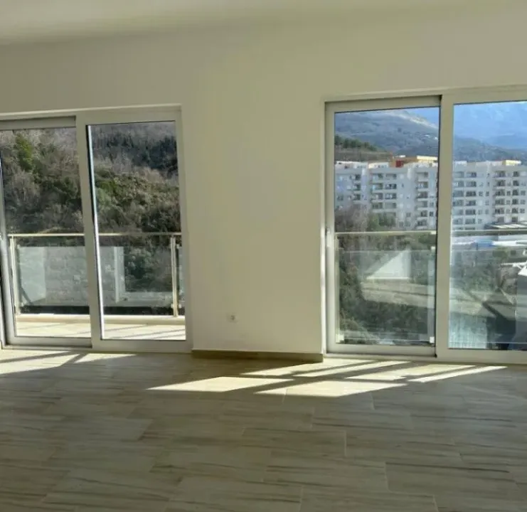 Prodaja, dvosoban stan, 46m², Bečići, Budva
