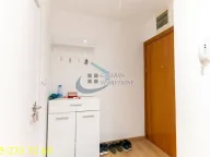 Sale, three bedroom apartment, 60m², Južni Bulevar, Vračar Sve Podlokacije - image 18