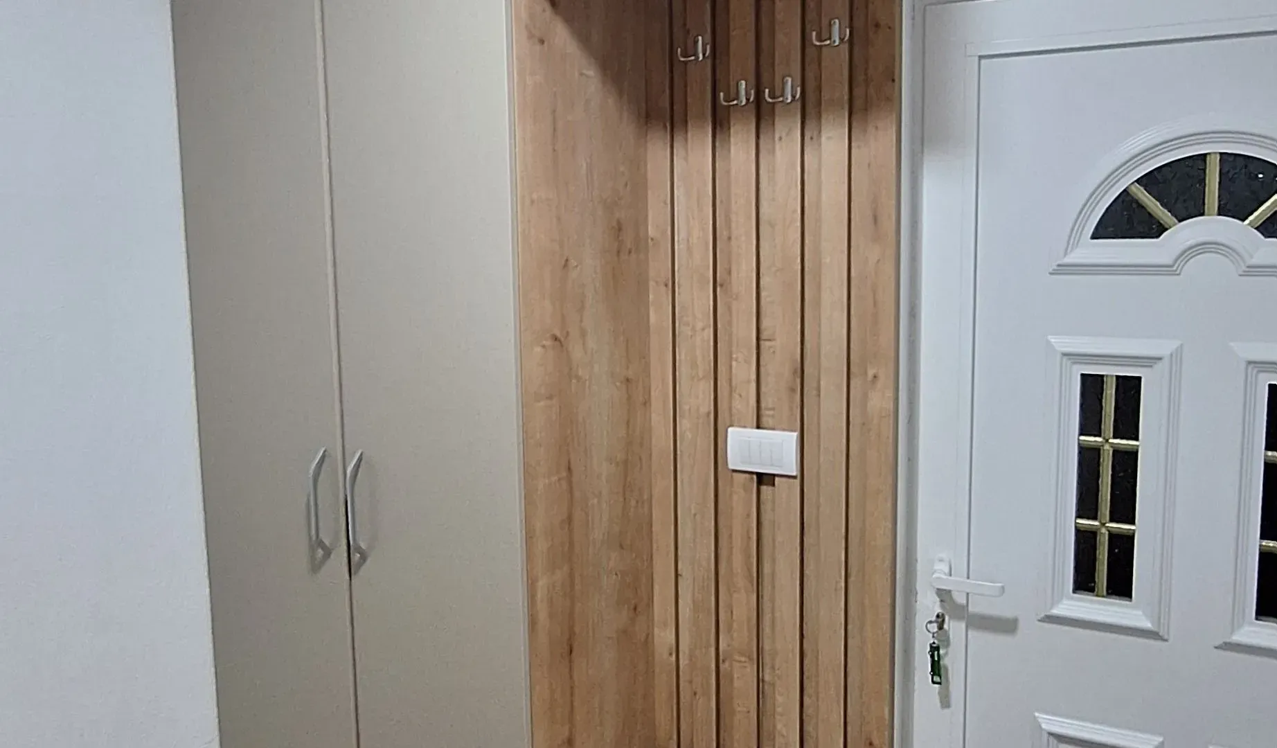 Izdavanje, kuća, 70m², Radanovići, Kotor
