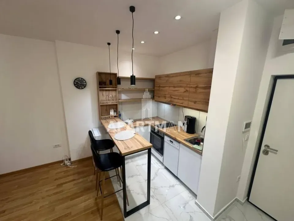 Rent, one bedroom apartment, 35m², Ledine, Beograd