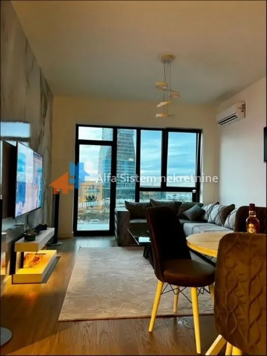 Izdavanje, dvosoban stan, 55m², Savski Venac, Beograd