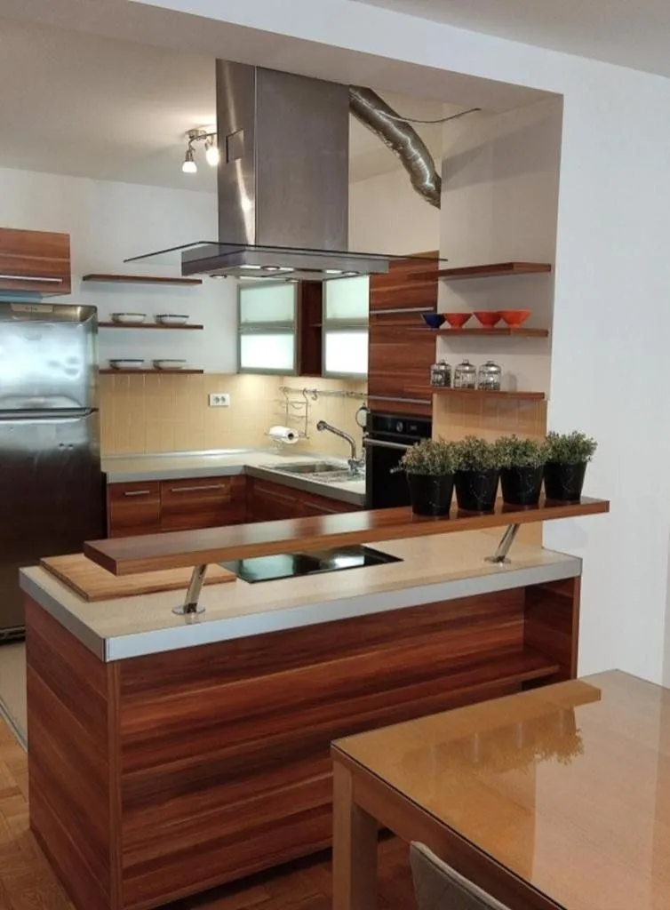 Izdavanje, dvosoban stan, 75m², Tološi, Podgorica