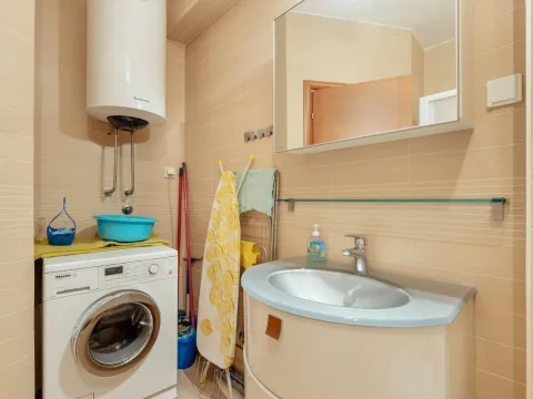 Sale, two bedroom apartment, 100m², Stoliv, Kotor - image 39