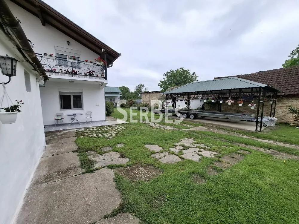 Sale, house, 357m², Kovilj, Novi Sad Sve Podlokacije