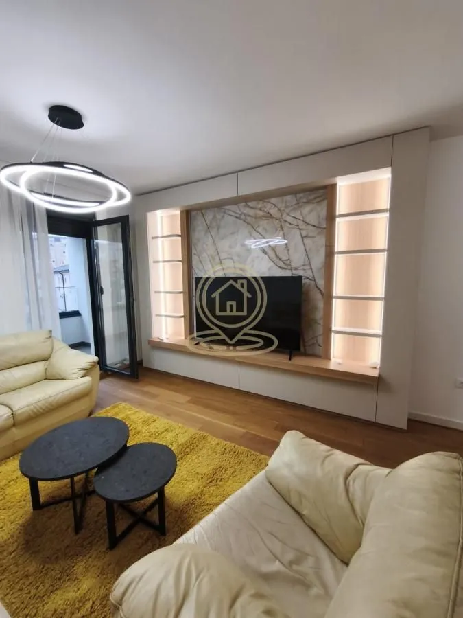 Izdavanje, trosoban stan, 66m², Južni Bulevar, Vračar Sve Podlokacije