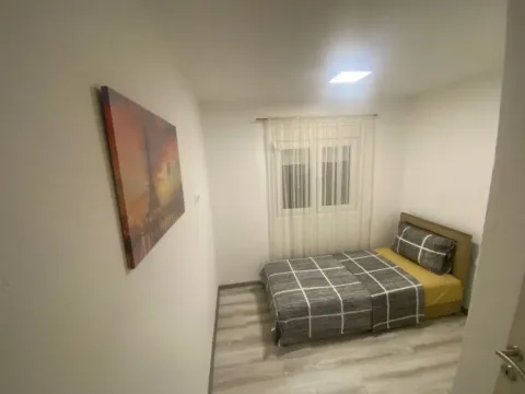 Rent, house, 60m², Radanovići, Kotor - image 5