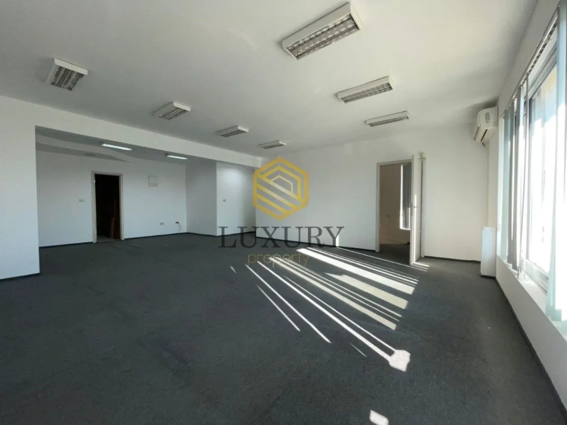 Rent, office space, 160m², Kod Big Fashion-a, Podgorica