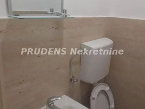 Izdavanje, trosoban stan, 84m², Novi Beograd Blok 63, Novi Beograd Sve Podlokacije - image 8