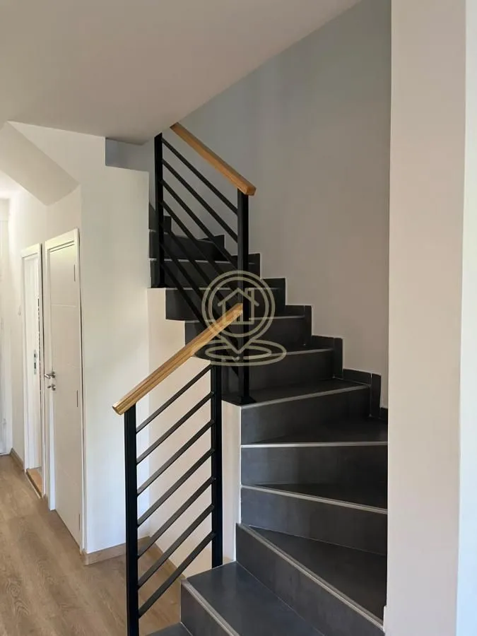 Rent, house, 120m², Šumice, Beograd