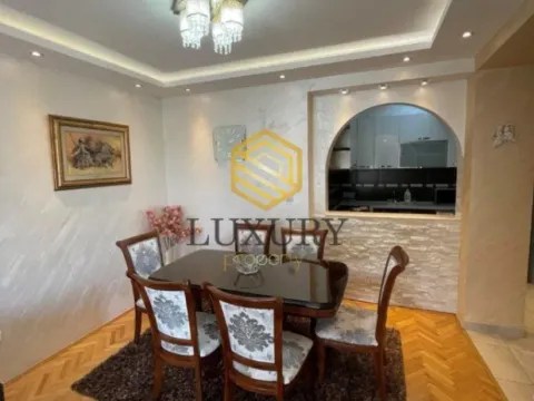 Izdavanje, dvosoban stan, 74m², Ljubović, Podgorica - image 11