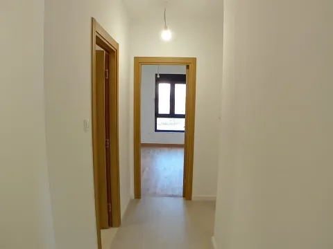 Prodaja, dvosoban stan, 65m², Tološi, Podgorica - image 4