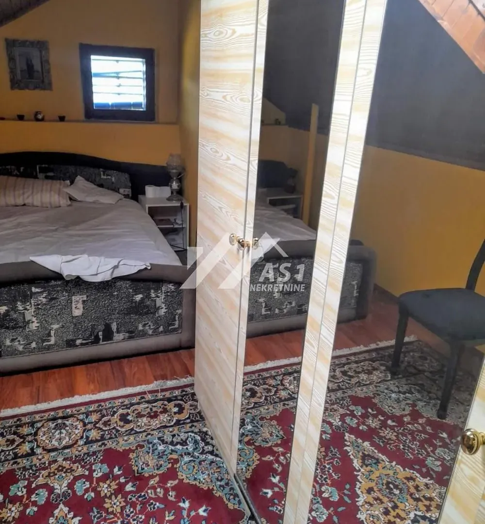 Prodaja, kuća, 266m², Futog, Novi Sad Sve Podlokacije