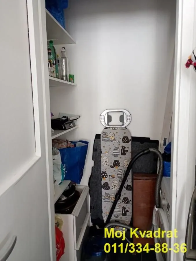 Prodaja, trosoban stan, 69m², Vračar Hram, Vračar Sve Podlokacije