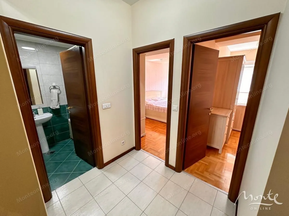Prodaja, dvosoban stan, 92m², City Kvart, Podgorica