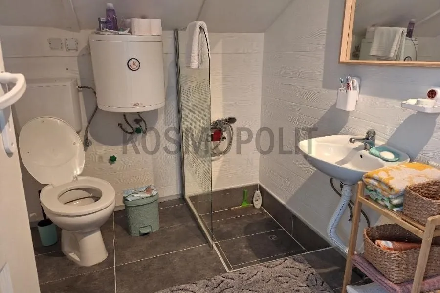 Sale, house, 51m², Voždovac Sve Podlokacije, Beograd
