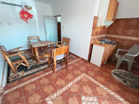 Rent, office space, 100m², Dalmatinska ulica, Podgorica - image 3