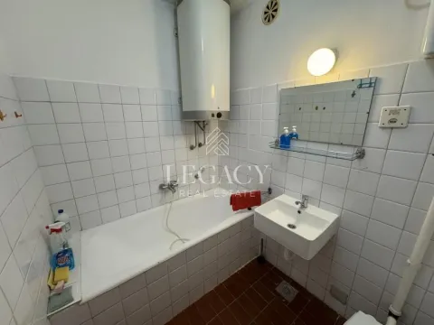 Izdavanje, četvorosoban stan, 89m², Petlovo Brdo, Beograd - image 8