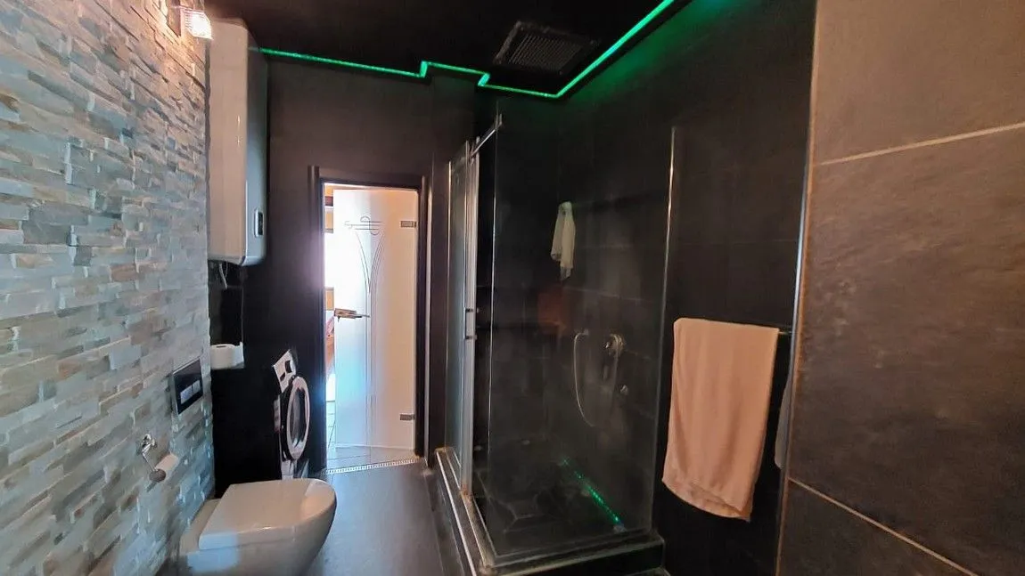Prodaja, dvosoban stan, 128m², Kotor, Crna Gora