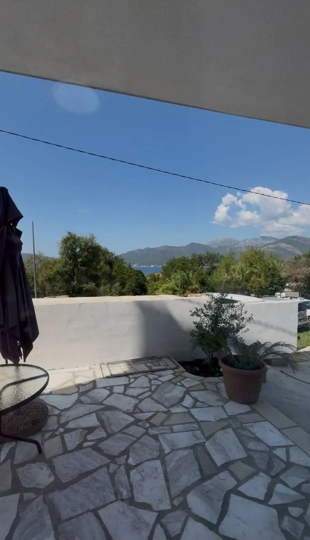 Rent, two bedroom apartment, 70m², Mažina, Tivat