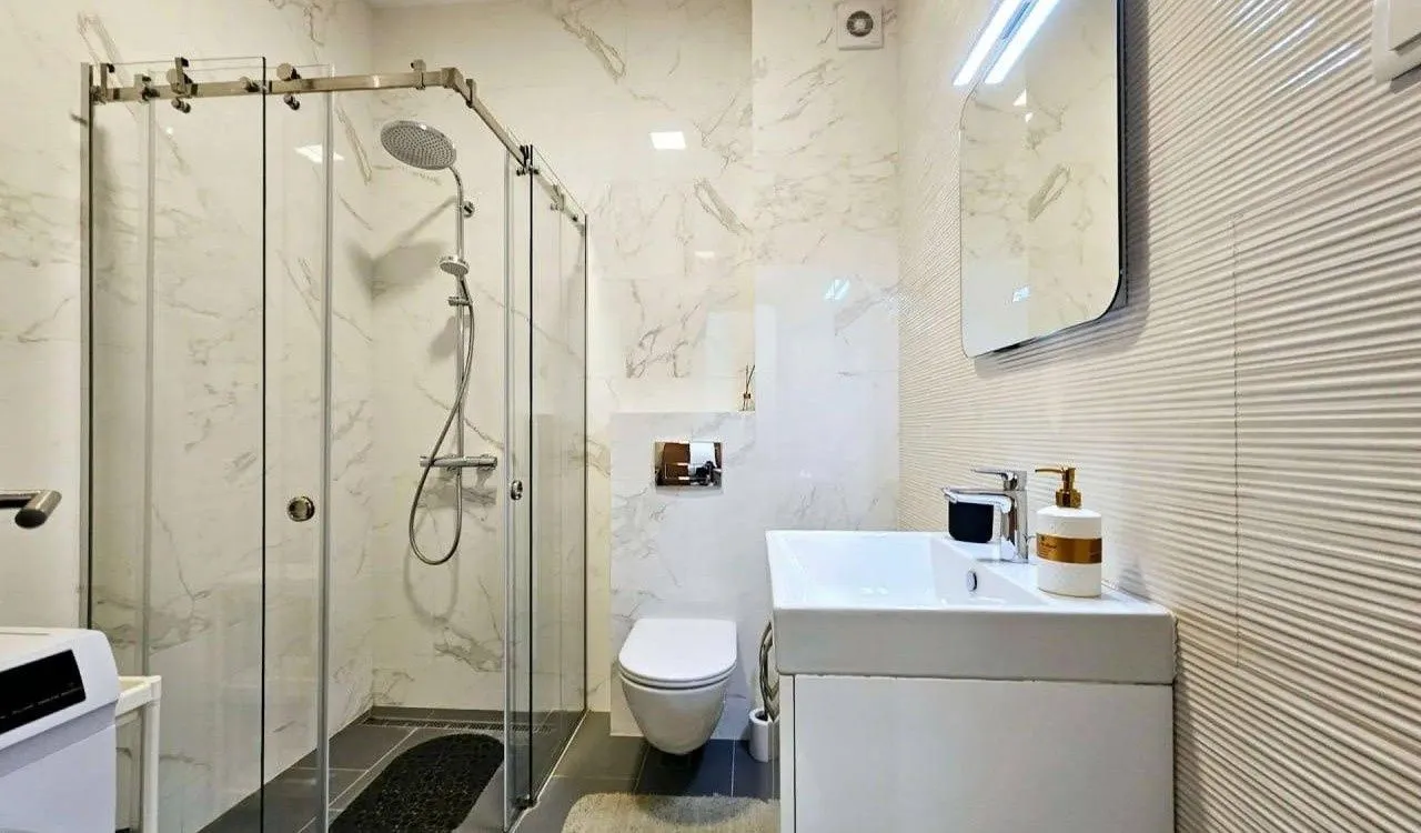 Prodaja, dvosoban stan, 73m², Komoševina, Budva