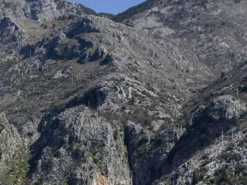Izdavanje, jednosoban stan, 64m², Škaljari, Kotor - image 11