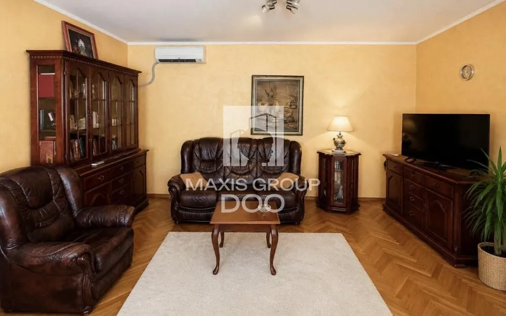 Prodaja, stan, 150m², Bežanija, Beograd
