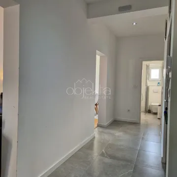 Prodaja, dvosoban stan, 75m², Tivat, Crna Gora - image 8
