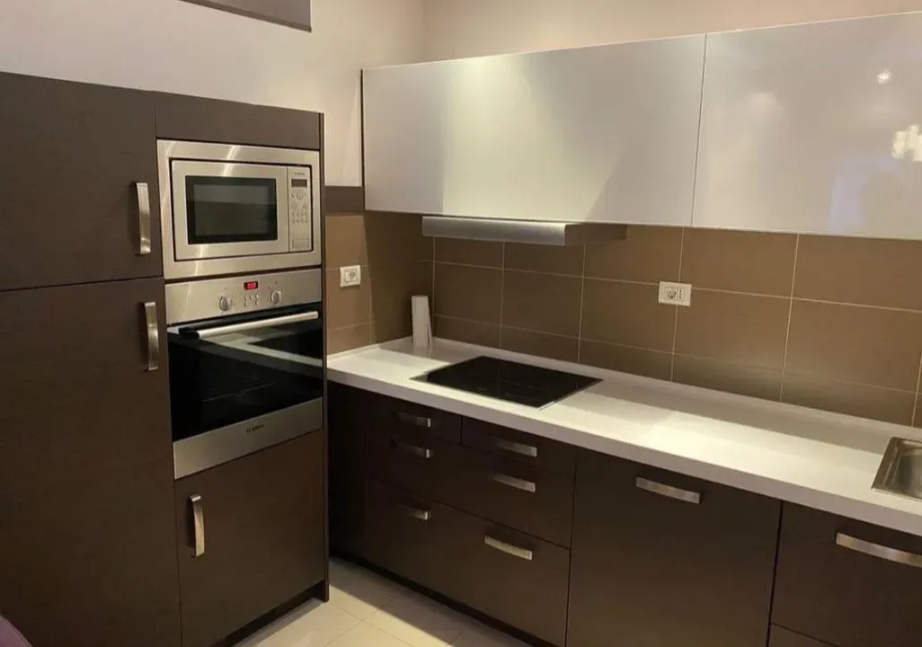 Izdavanje, jednosoban stan, 56m², City Kvart, Podgorica