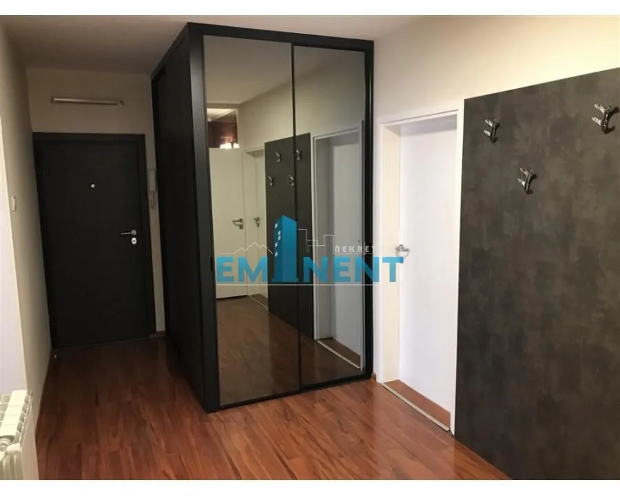 Rent, office space, 82m², Novi Beograd Blok 28, Novi Beograd Sve Podlokacije