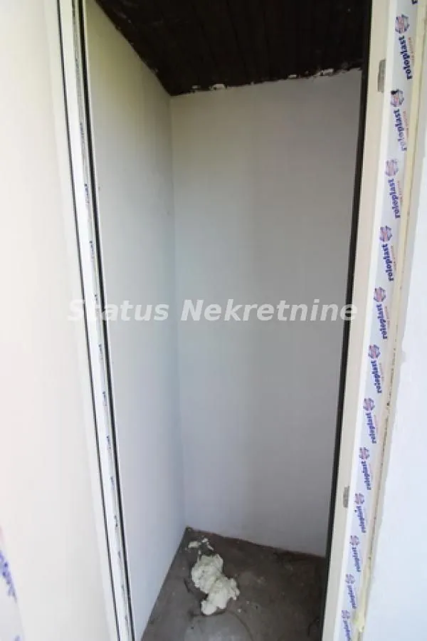 Prodaja, jednosoban stan, 33m², Železnička Stanica, Novi Sad Sve Podlokacije