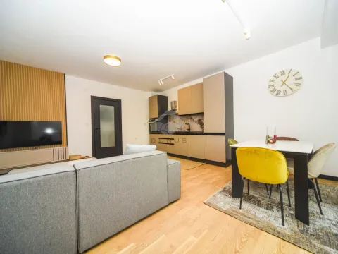 Rent, two bedroom apartment, 70m², Gorica C, Podgorica - image 2