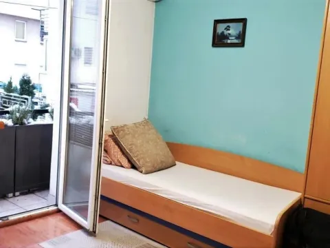 Sale, three bedroom apartment, 78m², Cvetkova Pijaca, Zvezdara Sve Podlokacije - image 2