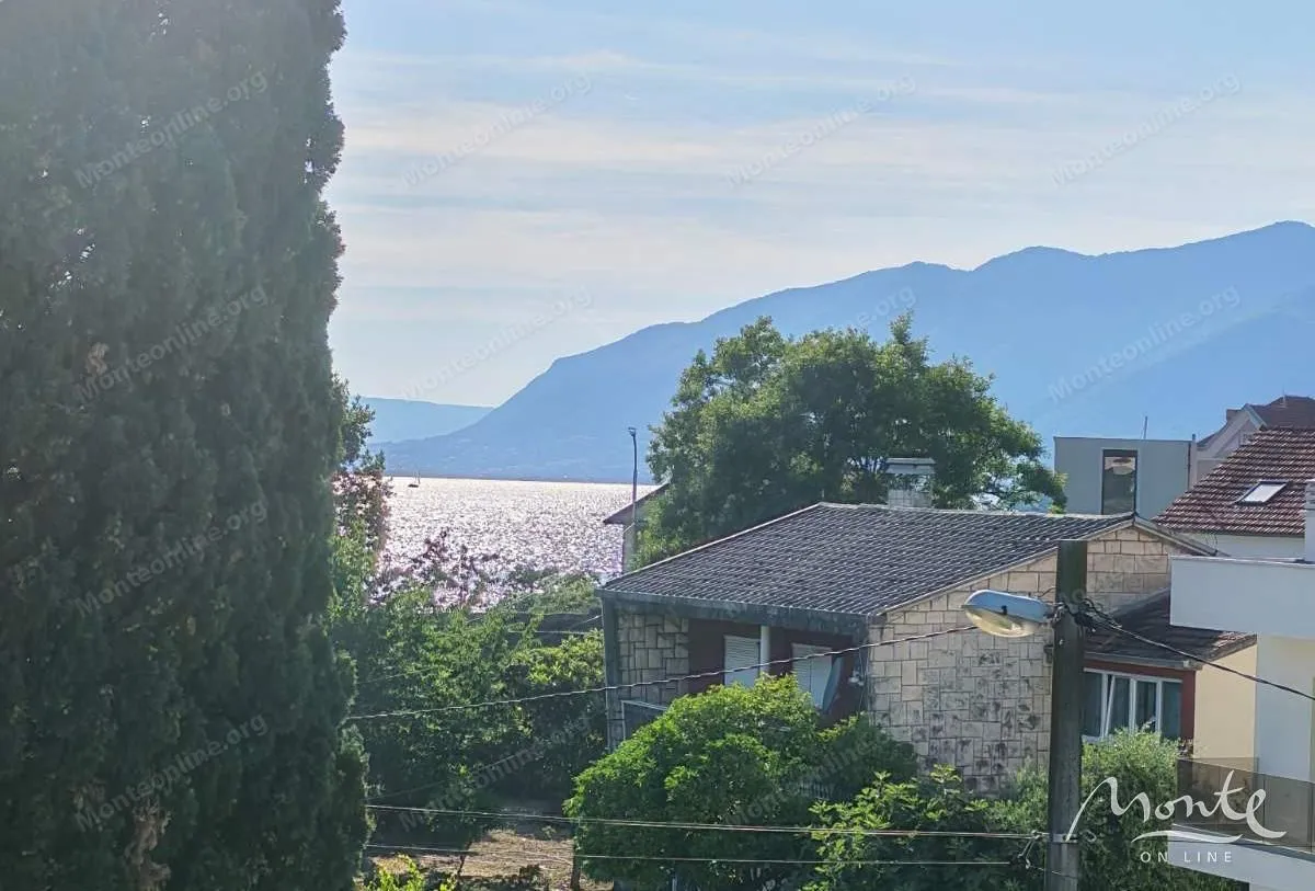 Sale, office space, 242m², Kalimanj, Tivat