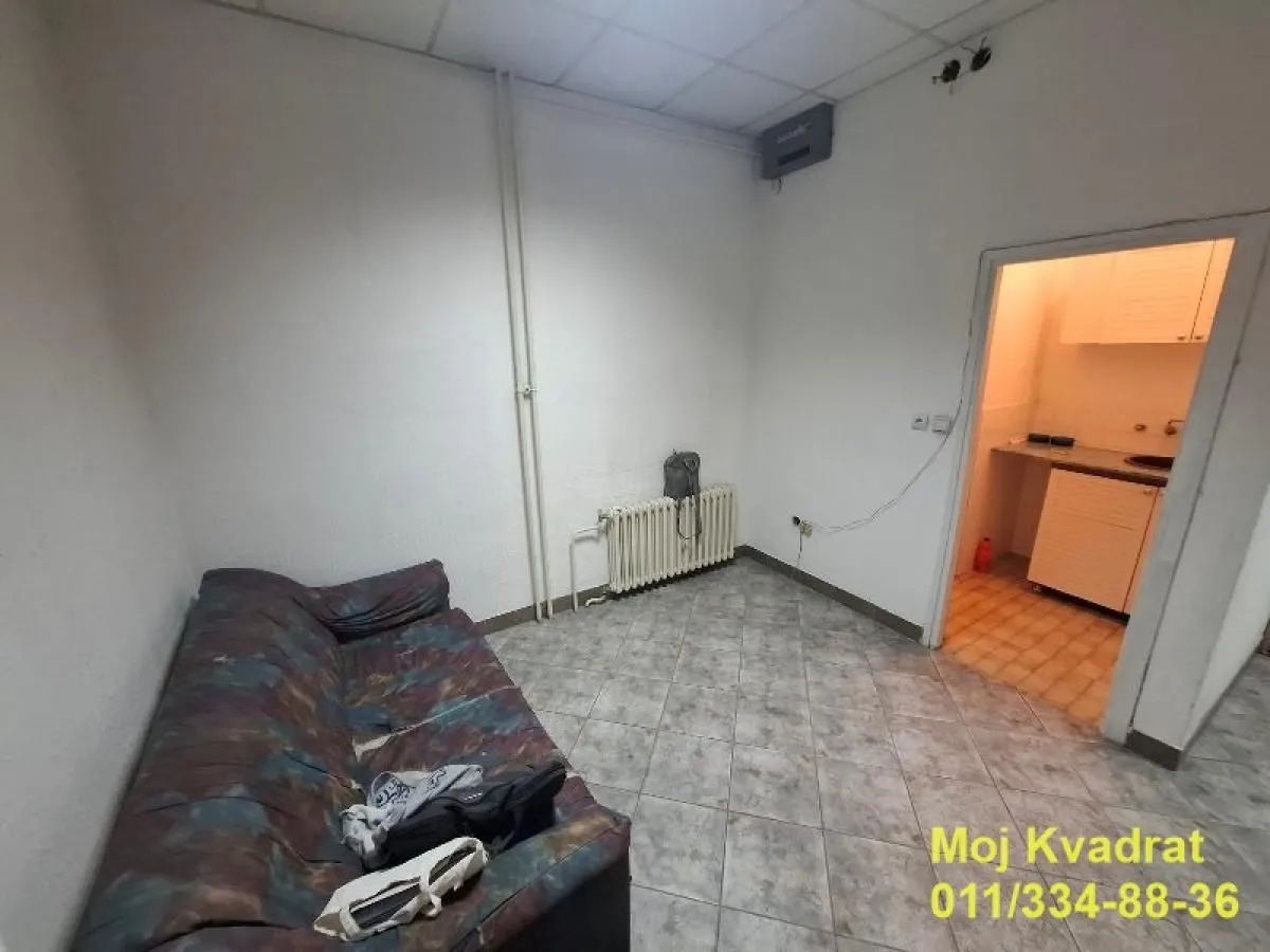 Sale, office space, 30m², Čukarica, Beograd