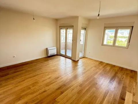 Prodaja, dvosoban stan, 72m², Central Point, Podgorica - image 2