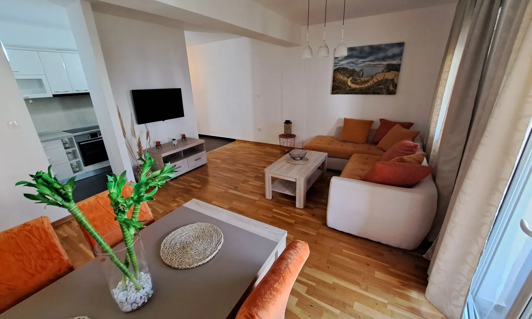 Rent, one bedroom apartment, 60m², Lazi, Budva