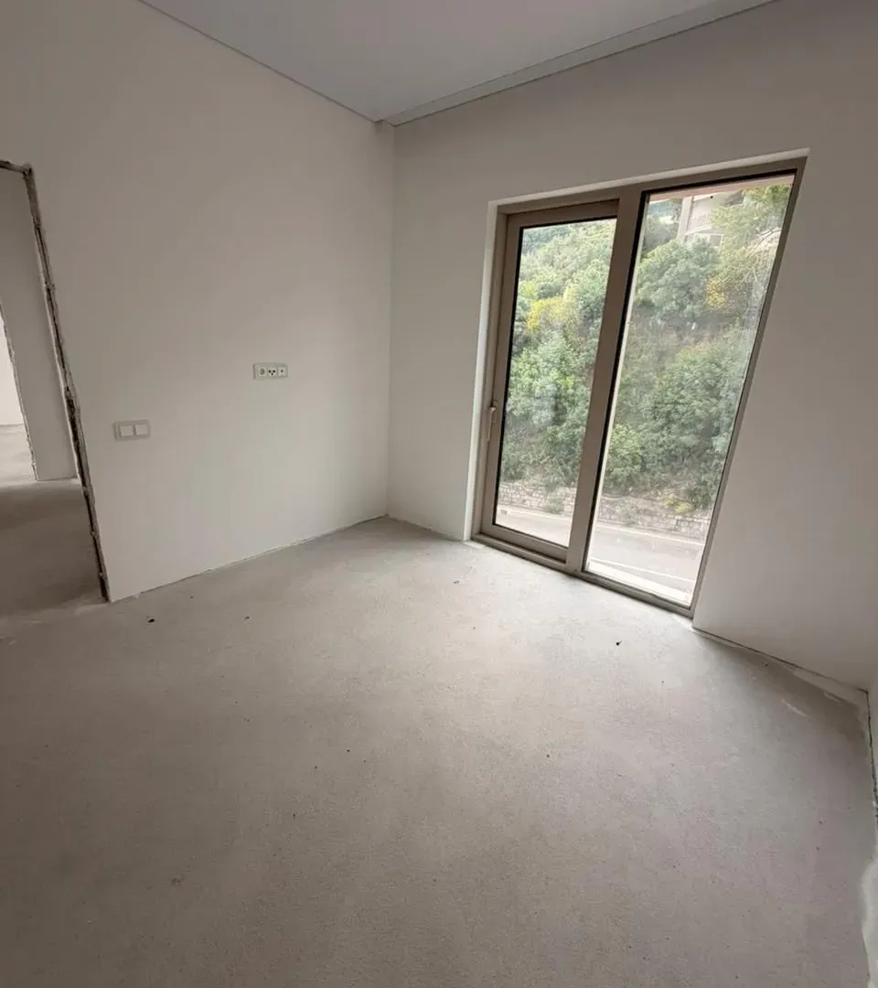 Prodaja, dvosoban stan, 77m², Pržno, Budva