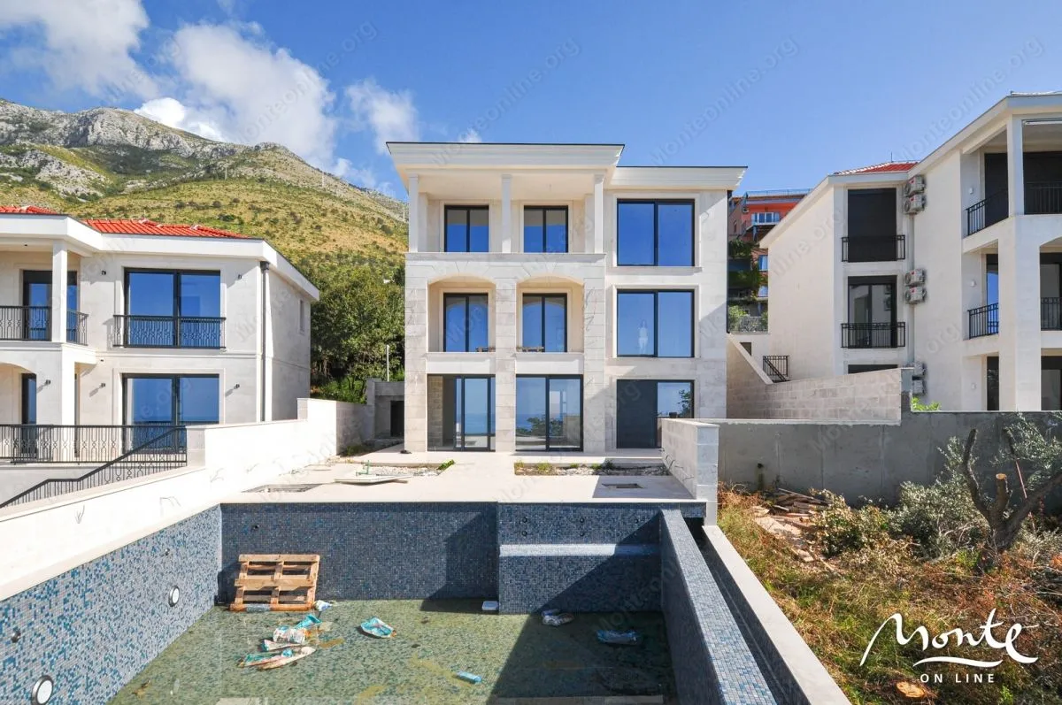 Sale, house, 261m², Reževići, Budva