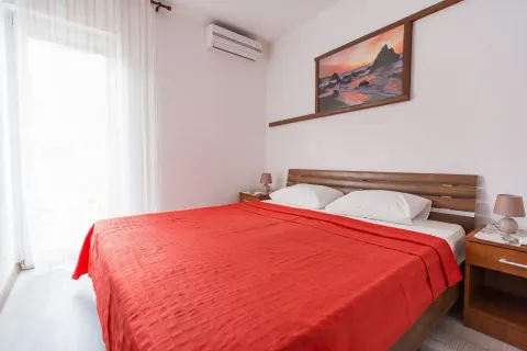Sale, three bedroom apartment, 60m², Budva, Crna Gora - image 16