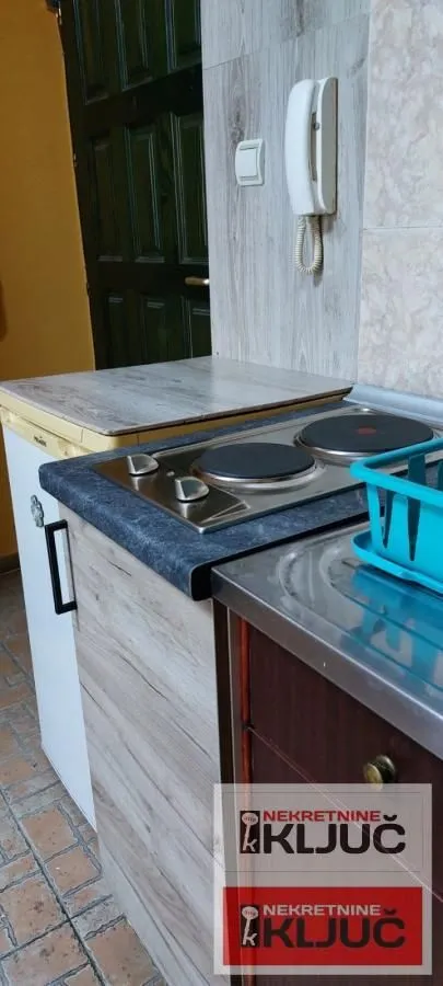 Izdavanje, garsonjera, 20m², Centar, Novi Sad