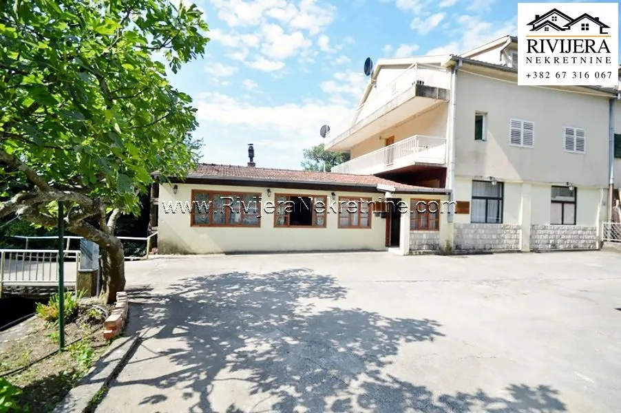 Prodaja, kuća, 330m², Igalo, Herceg Novi