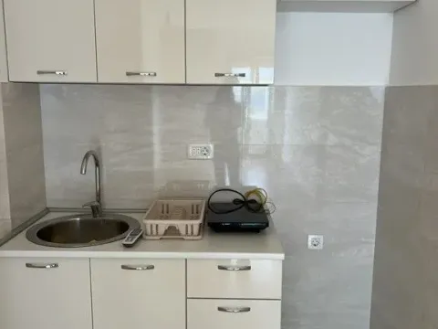 Izdavanje, jednosoban stan, 40m², Central Point, Podgorica - image 5